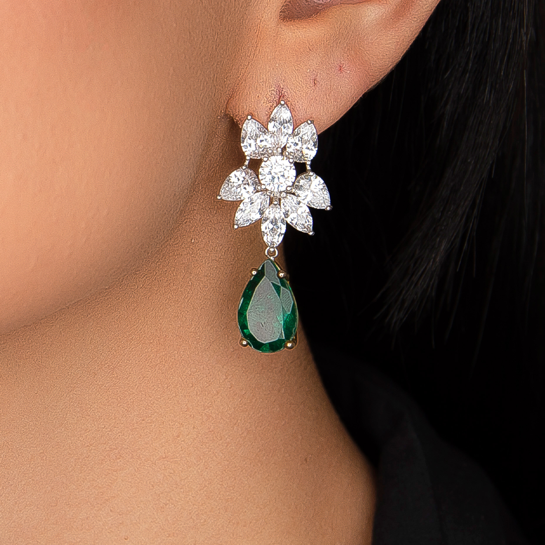 Brinco Esmeralda Gota
