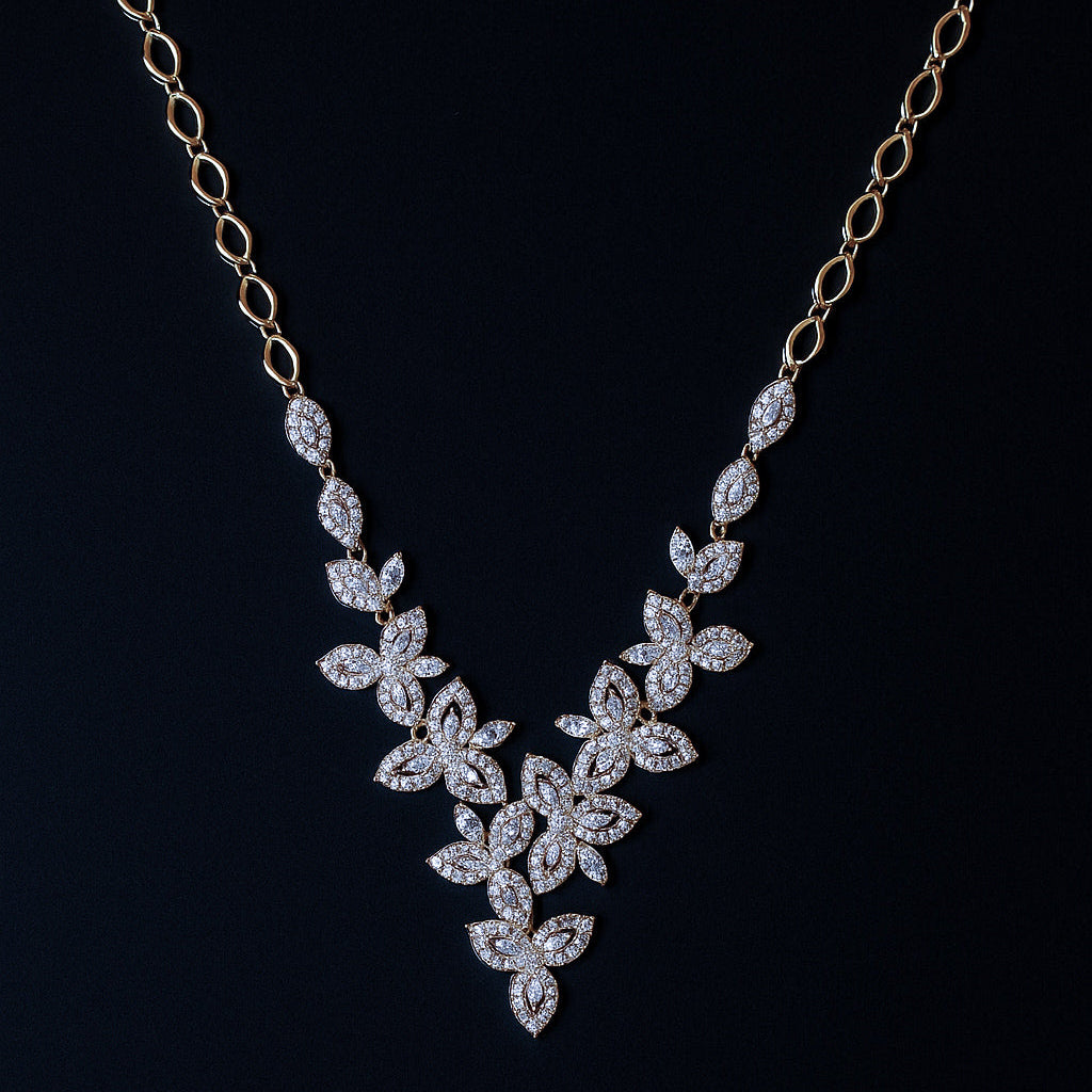 Colar Flores de Navetes