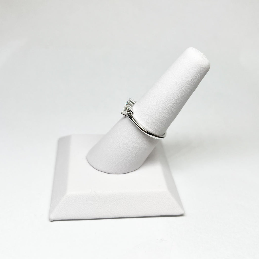 Anel Entreaberto com Coração Moissanita 0,50ct