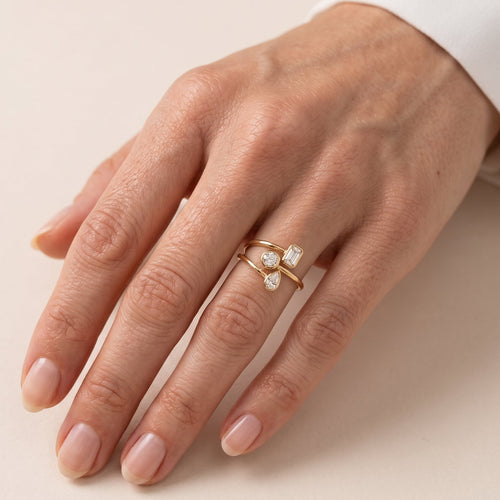 Anel Entreaberto com Moissanitas - 0.75ct