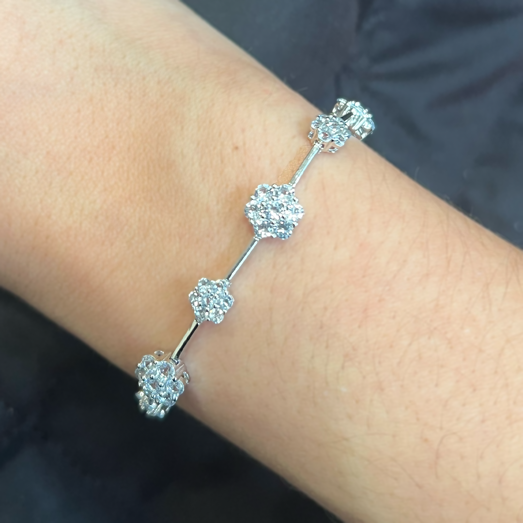 Pulseira Salpicada Rosetas