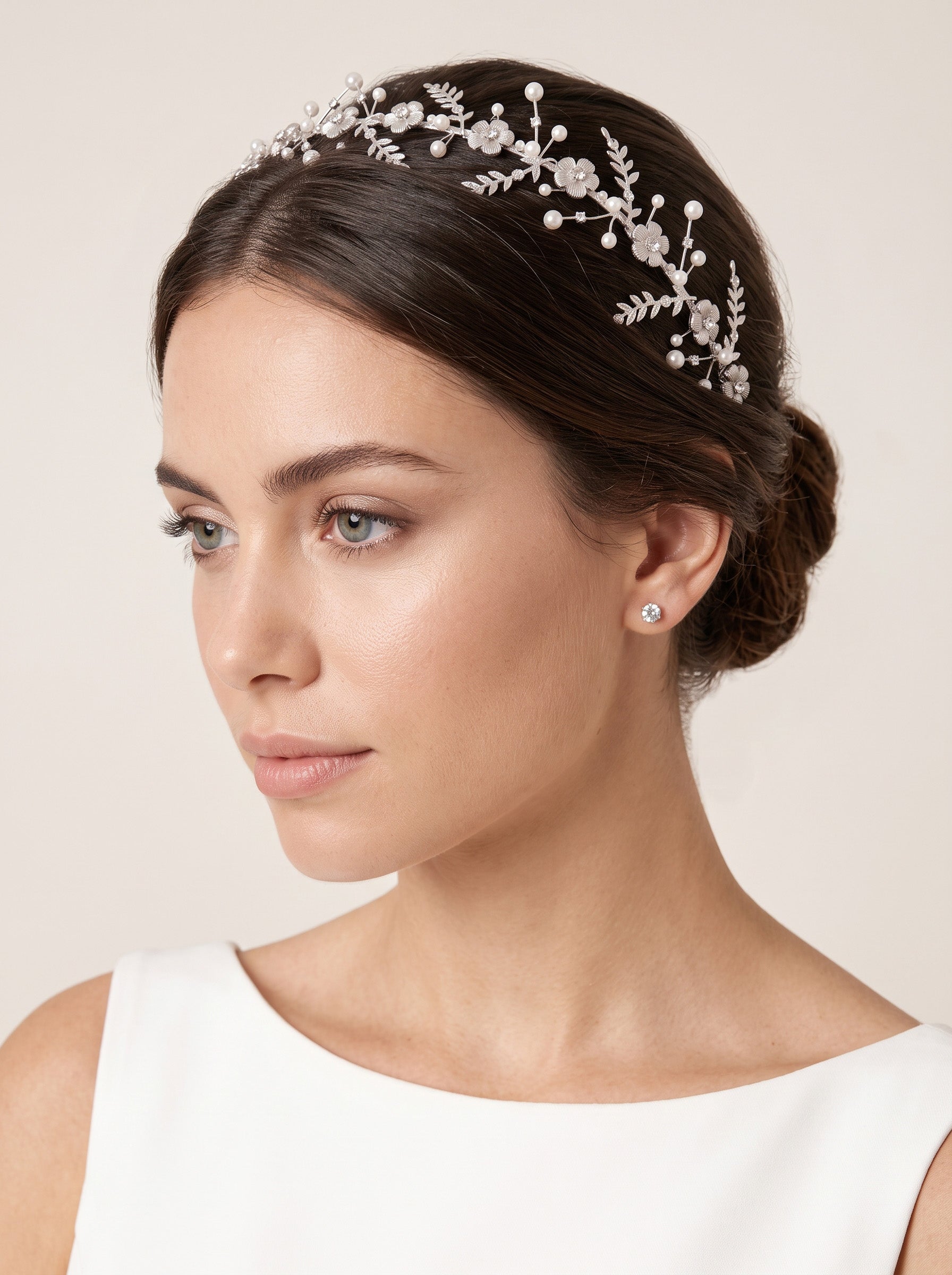 Tiara de Flores em Prata e Pérolas