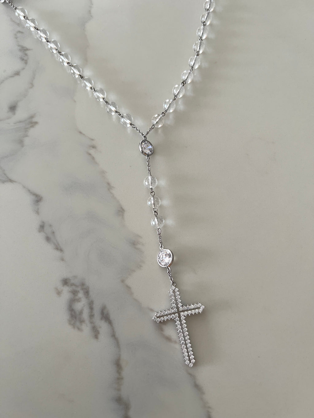 Terço Fio de  Cristal de Rocha e Zircônias