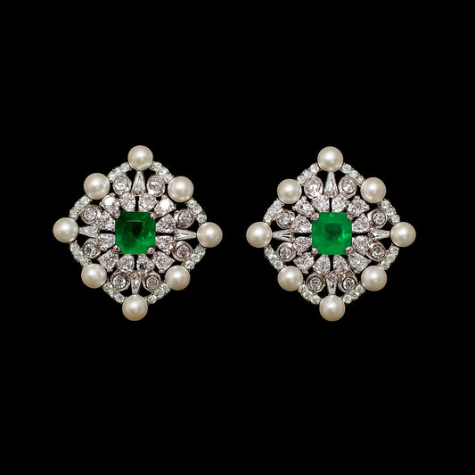 Brinco Esmeraldas com Pérolas