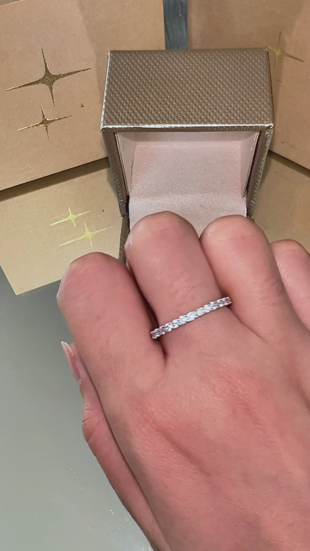 Aliança Inteira Moissanitas 2mm - 0,50ct