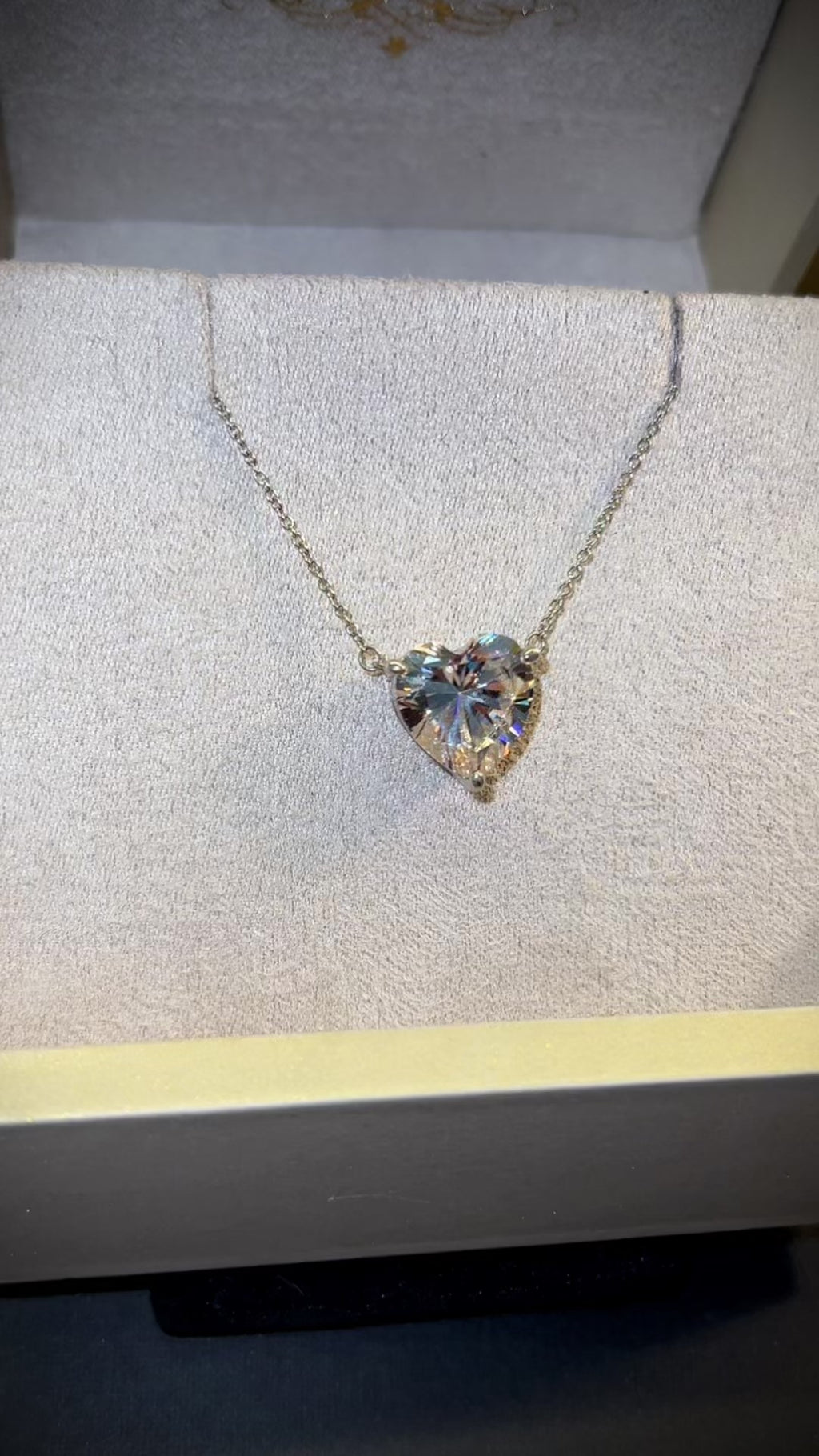 Colar Coração Moissanita 7,75ct