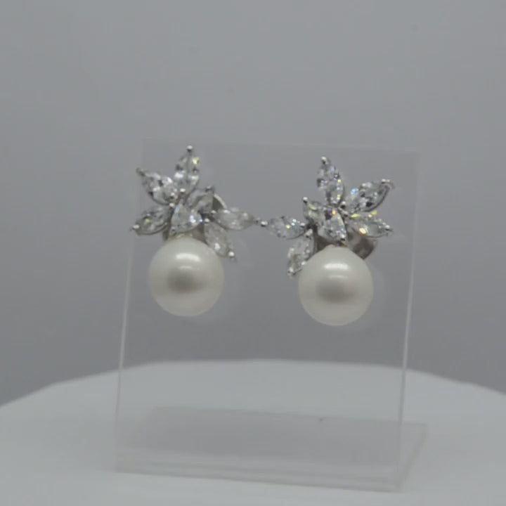 Brinco Livy com Pérolas